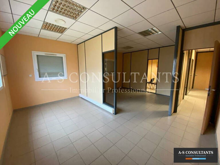 BUREAUX A LOUER — photo 1