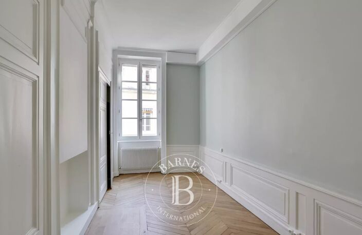 Lyon 6 - Foch - Appartement meublé bourgeois de 78,08 m² - Balcon - 2 Chambres — photo 4