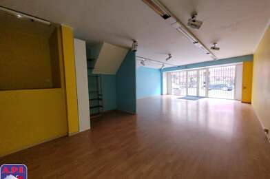 Commerce 2 pièces 490 €