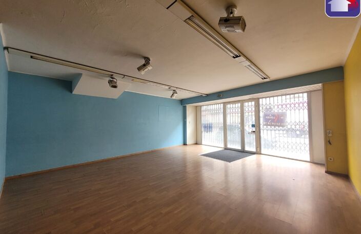 Location commerce 2 pièces 104 m² à Lavelanet (09300) — photo 3