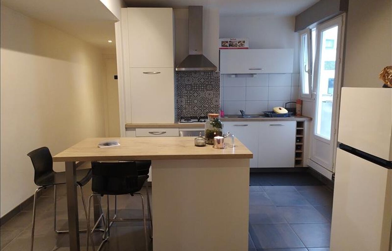 appartement 2 pièces 70 m2 à vendre à Carhaix-Plouguer (29270)