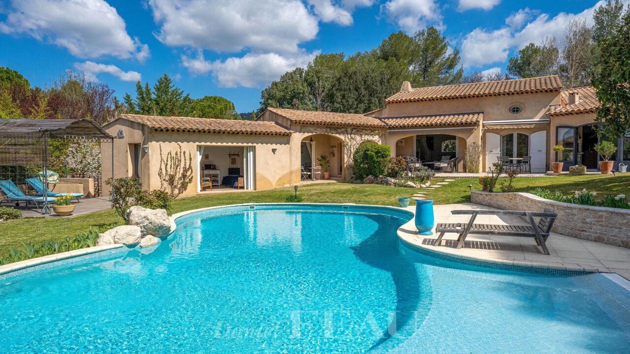 maison 11 pièces 270 m2 à vendre à Aix-en-Provence (13090)