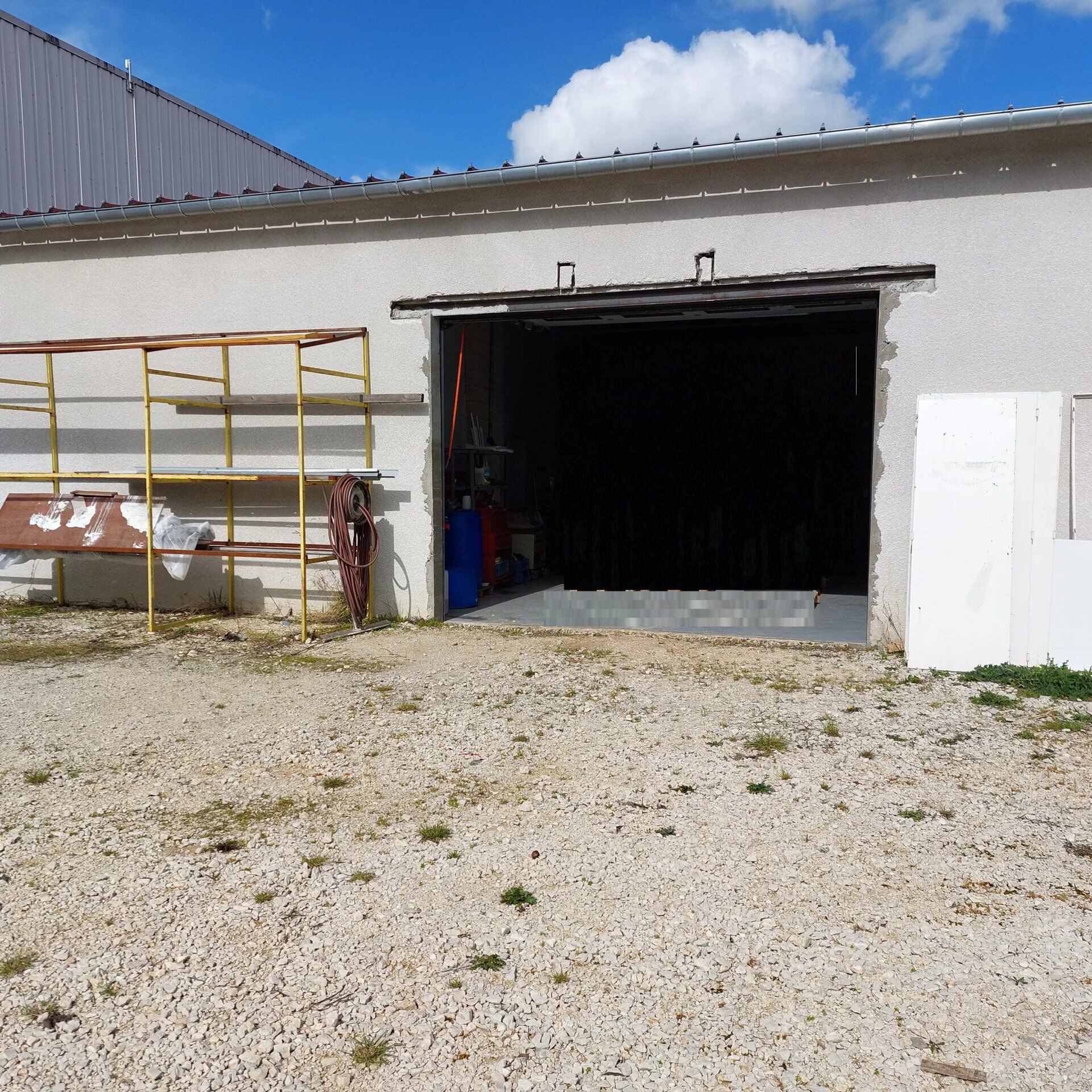 Photo Entrepôt et terrain image 2/4