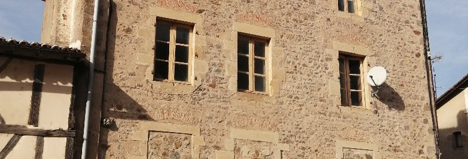 Maison 11 Pièces 220 m² à vendre à Lessac (16500)