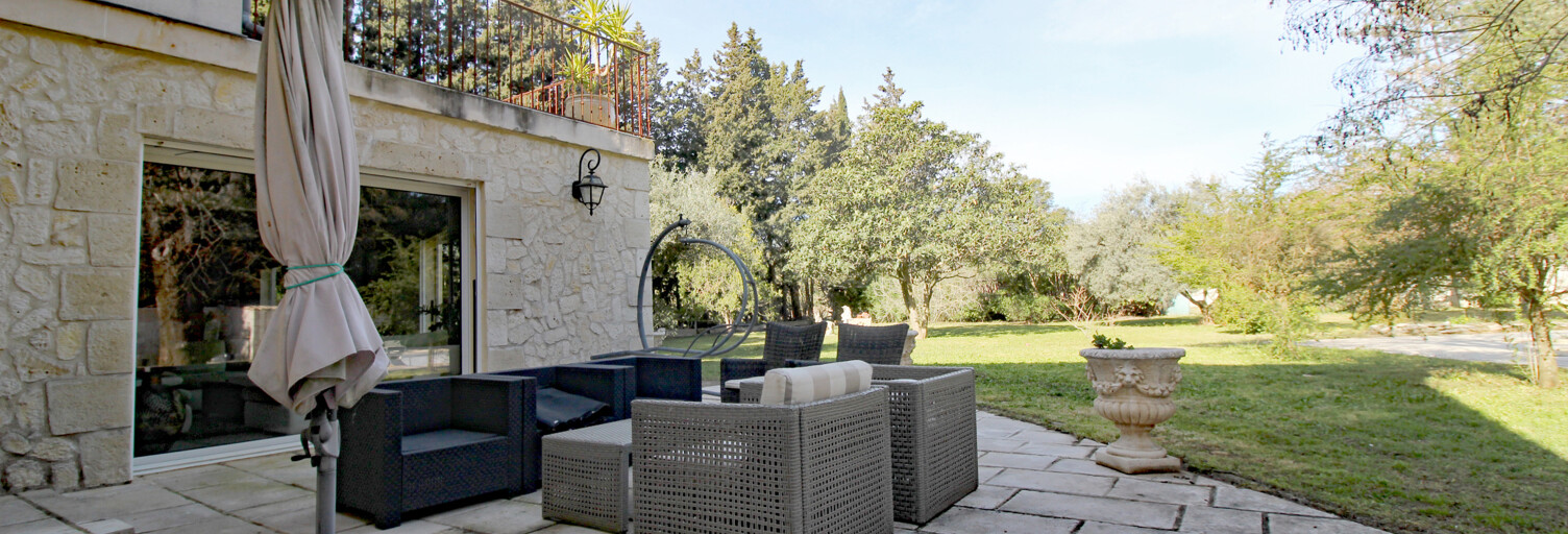 Maison 9 Pièces 325 m² à vendre à Nîmes (30900)