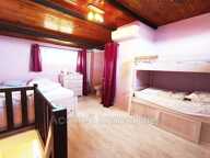 P3 traversant au 1er et dernier étage au calme.<BR>Environ 68 m² — photo 3