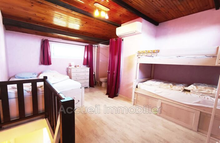 P3 traversant au 1er et dernier étage au calme.<BR>Environ 68 m² — photo 3