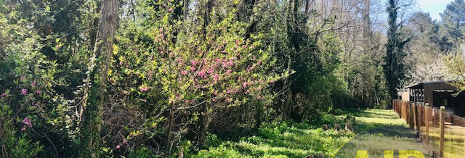 Terrain  5903 m² à vendre à Saint-Germain-d'Esteuil (33340)