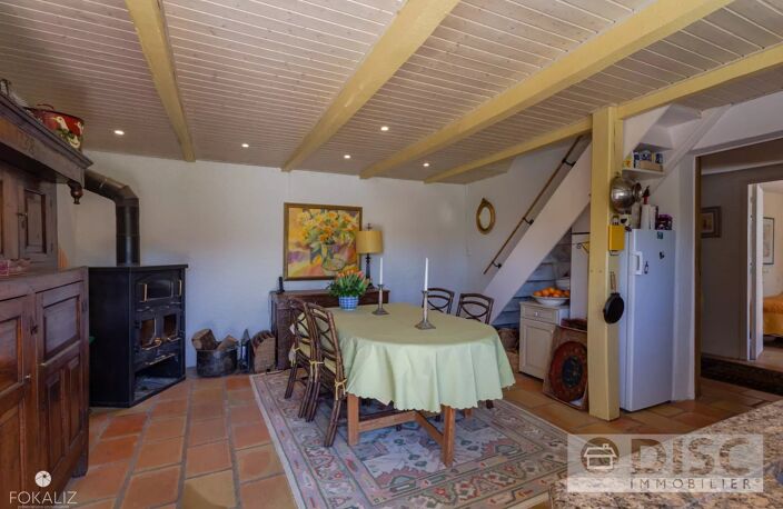Belle maison avec dépendance, jardin et piscine — photo 3