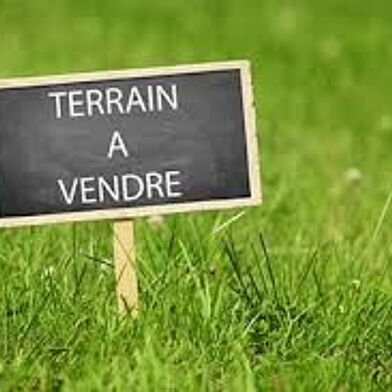 Terrain 623 m²