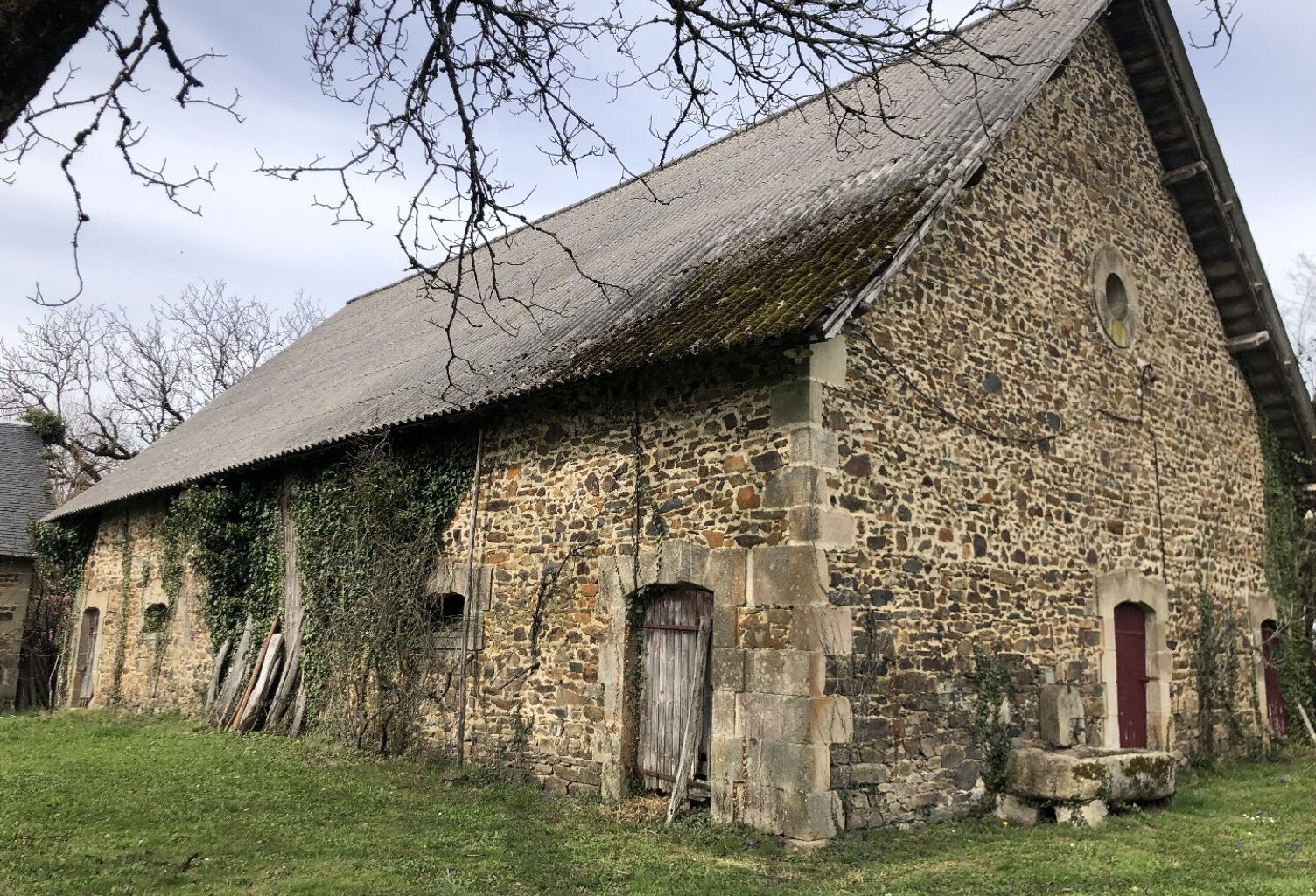 Grange — photo 1