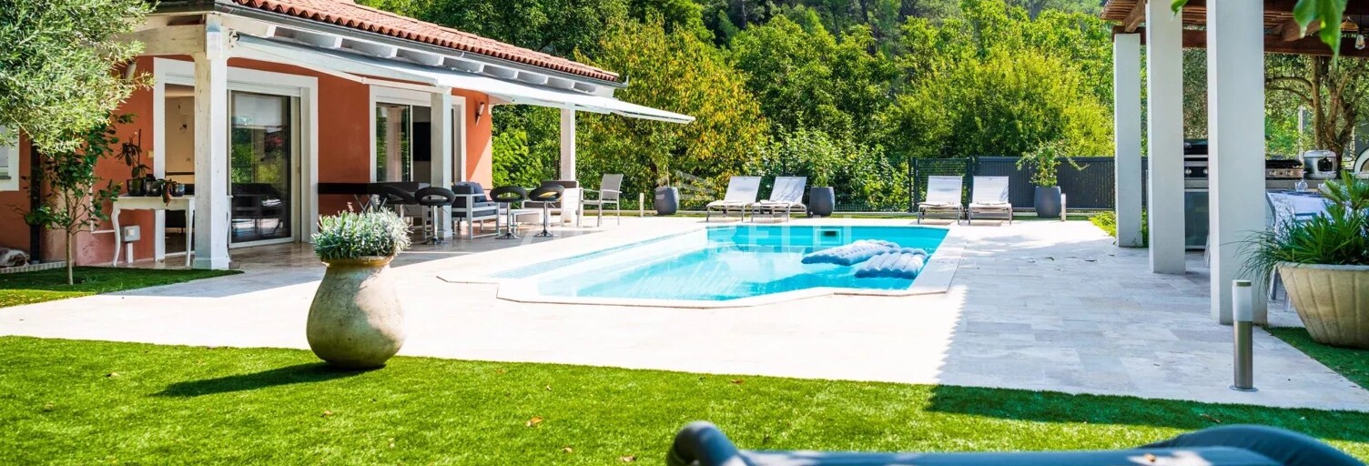 Maison 6 Pièces 221 m² à vendre à Contes (06390)