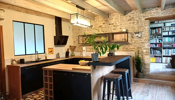 Villa / Maison 7 pièces  à vendre Surgères 17700