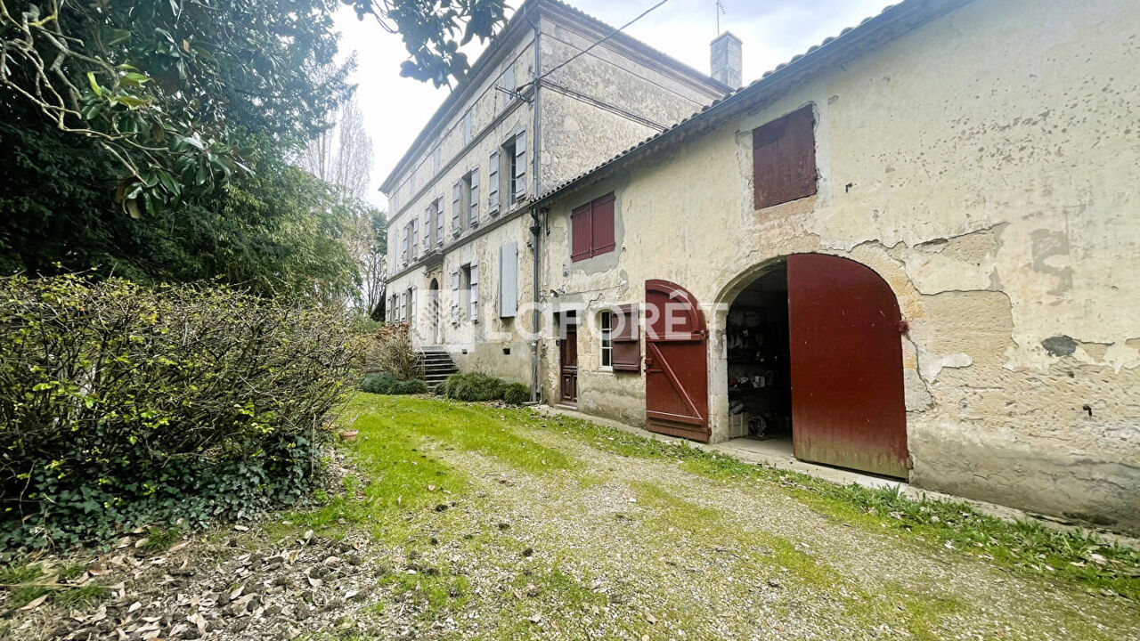maison 8 pièces 350 m2 à vendre à Saint-Hilaire-de-Lusignan (47450)