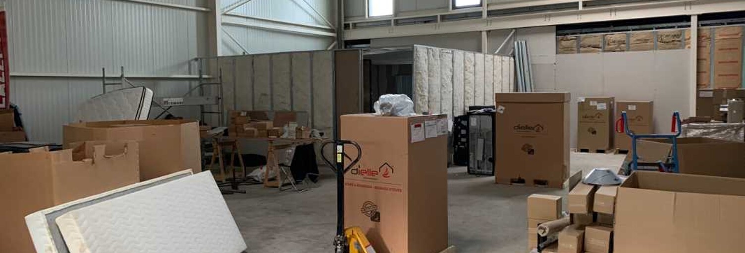 Local industriel  331 m² à louer à Pleuven (29170)