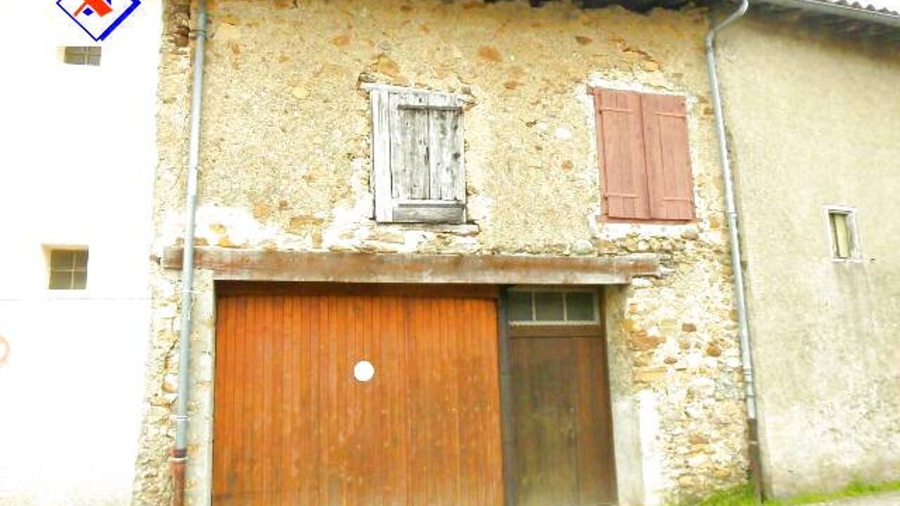 garage  pièces 45 m2 à vendre à Villeneuve-d'Olmes (09300)