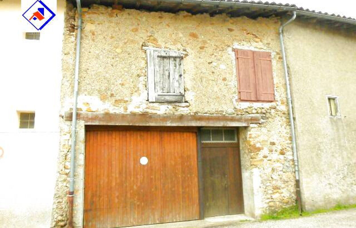 garage  pièces 45 m2 à vendre à Villeneuve-d'Olmes (09300)