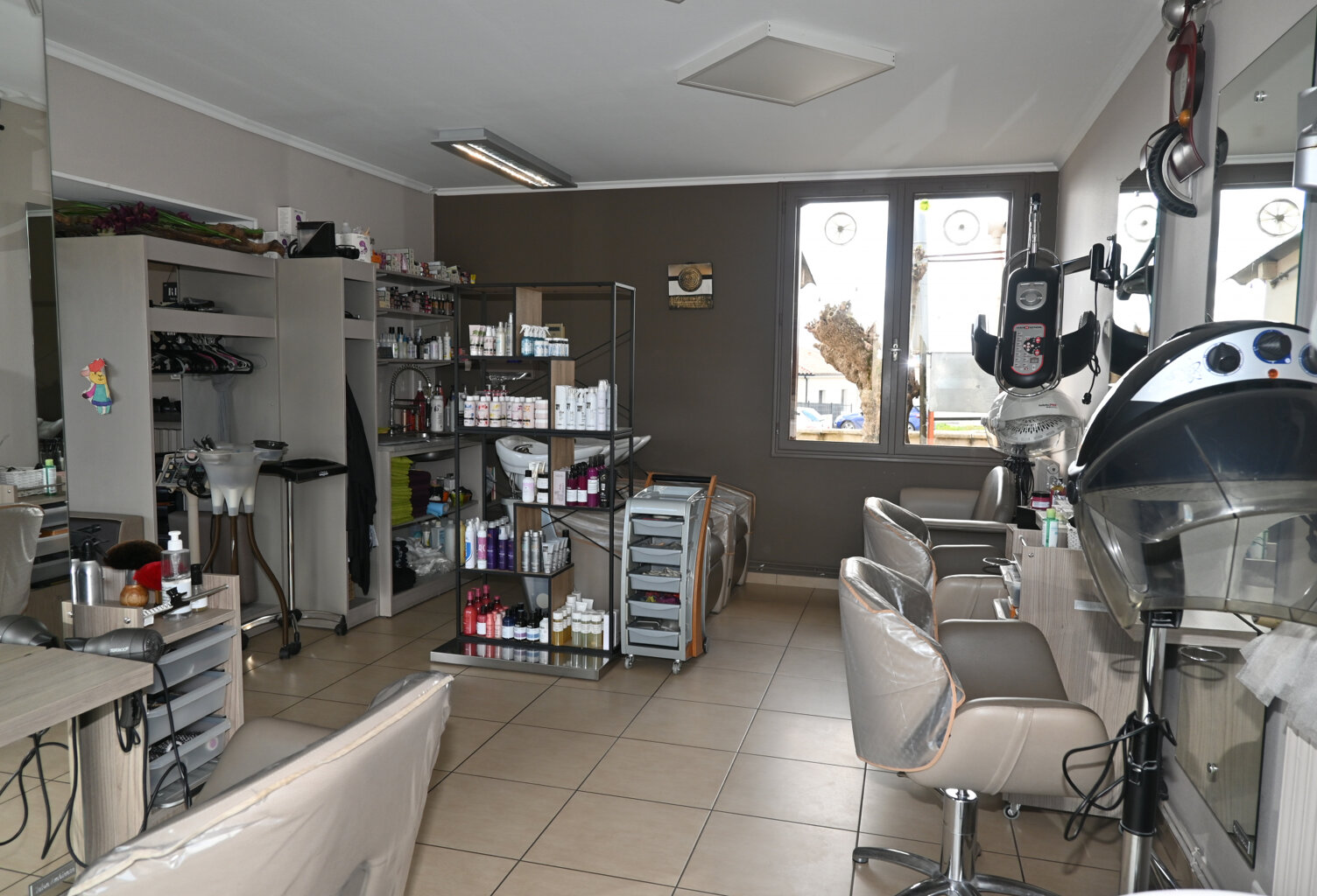 Vente fonds d'un salon de coiffure proche de Marmande — photo 1