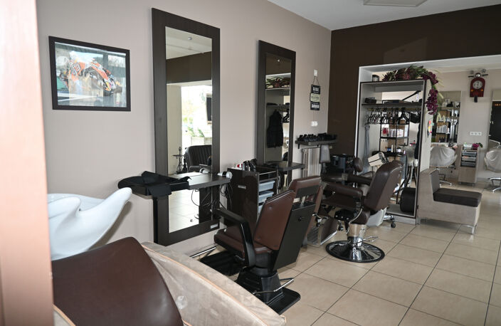 Vente fonds d'un salon de coiffure proche de Marmande — photo 2