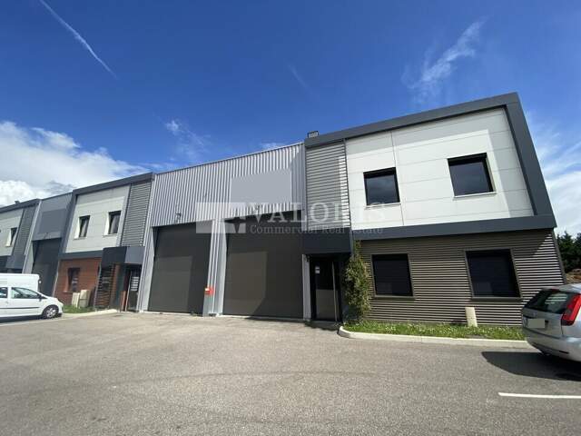 LOCAL D'ACTIVITE - ATELIER à LOUER — photo du bien
