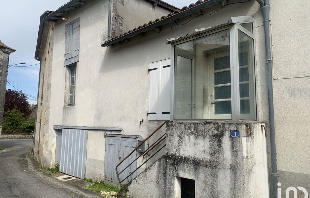 maison 4 pièces 122 m2 à vendre à Montmoreau-Saint-Cybard (16190)