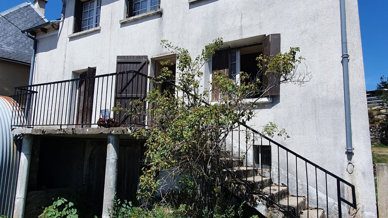 maison 5 pièces 100 m2 à vendre à Saint-Geniez-d'Olt-Et-d'Aubrac (12130)