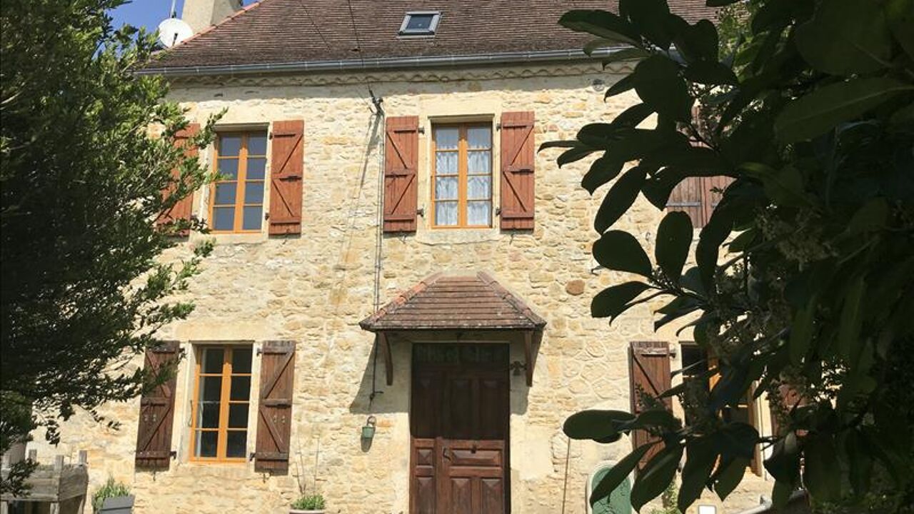 maison 5 pièces 105 m2 à vendre à Lamothe-Fénelon (46350)