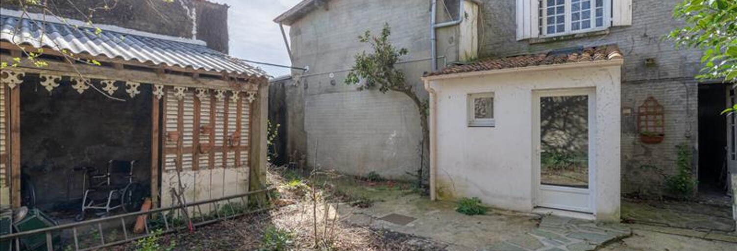 Maison 7 Pièces 179 m² à vendre à Pons (17800)