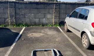 Garage   m² à louer à Bordeaux (33200)