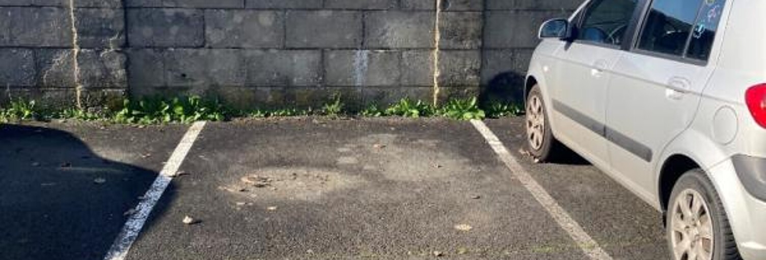 Garage   m² à louer à Bordeaux (33200)