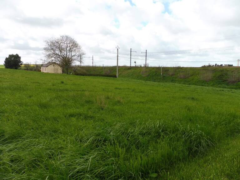 Terrain à construire  830 m²  — photo 1