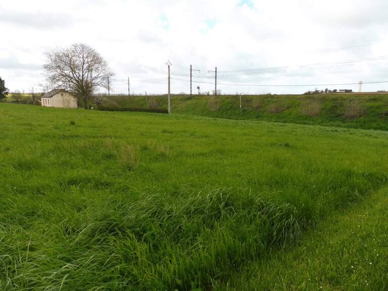Terrain à construire  824 m²  — photo 1