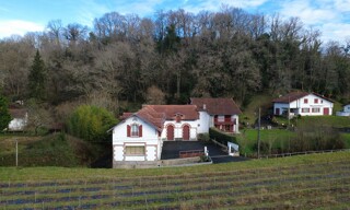 Maison 9 Pièces 200 m² à vendre à Cambo-les-Bains (64250)