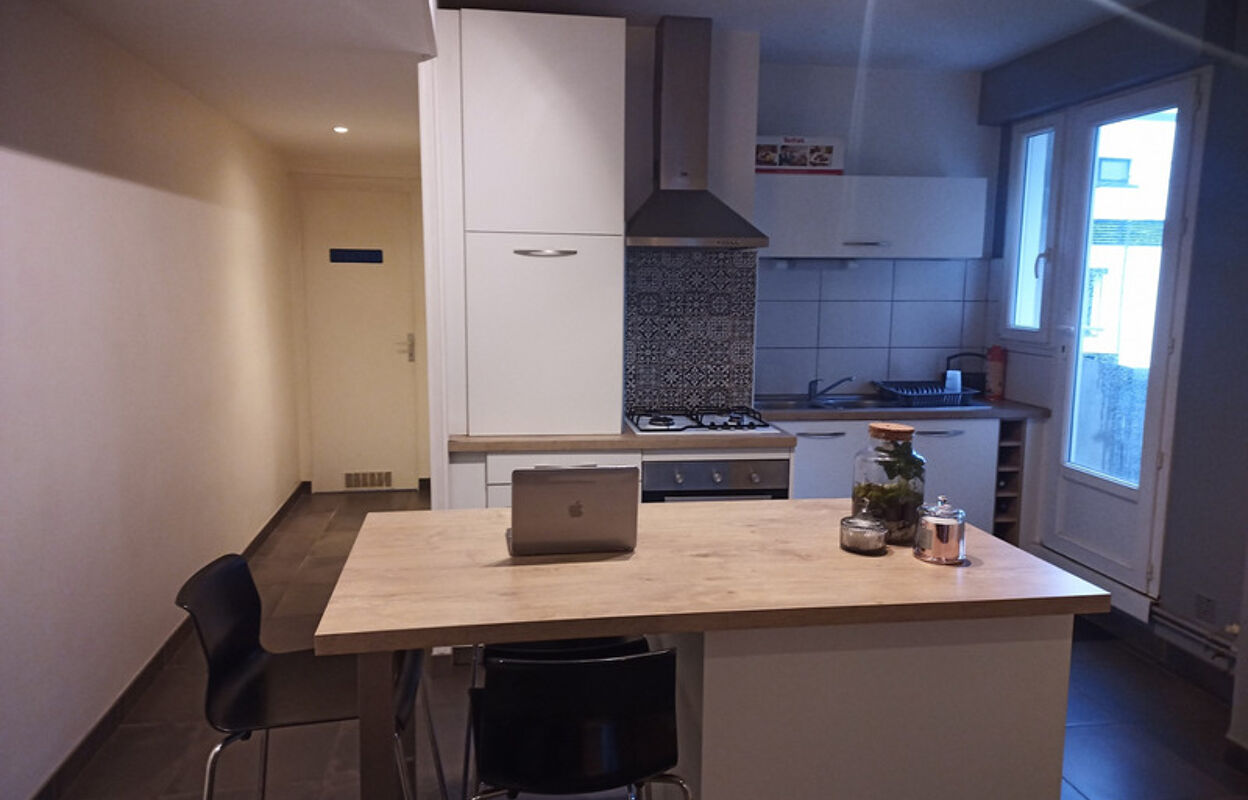 appartement 2 pièces 71 m2 à vendre à Carhaix-Plouguer (29270)