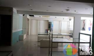 Commerce  195 m² à louer à Saint-André (97440)