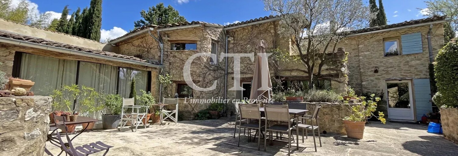 Maison 6 Pièces 250 m² à vendre à Vaison-la-Romaine (84110)