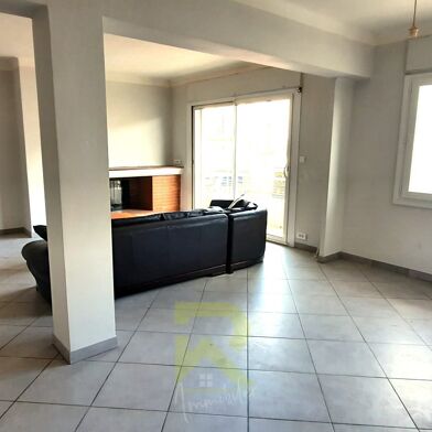 Appartement 3 pièces 117000 €