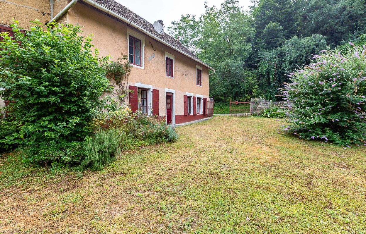 maison 5 pièces 106 m2 à Vasselin (38890)