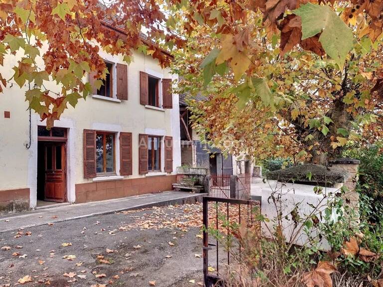 EXCLUSIVITE - ST VICTOR DE MORESTEL — photo 1