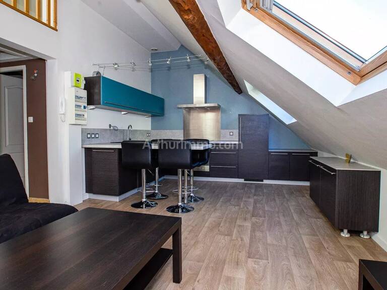 Appartement T3 sous combles - Morestel centre — photo 1