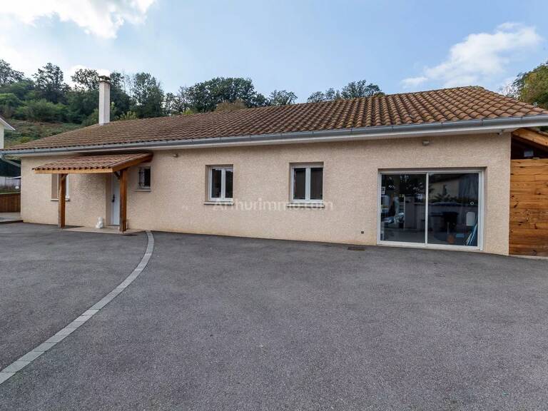 EXCLUSIVITE - Maison de plain-pied 120 m² - PASSINS — photo 1