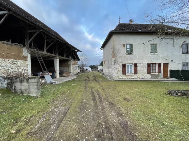 EXCLUSIVITE - ST VICTOR DE MORESTEL — photo 1