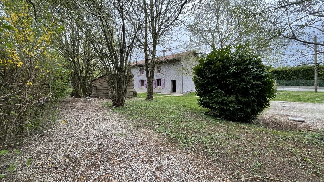 maison 4 pièces 135 m2 à Saint-Sorlin-de-Morestel (38510)