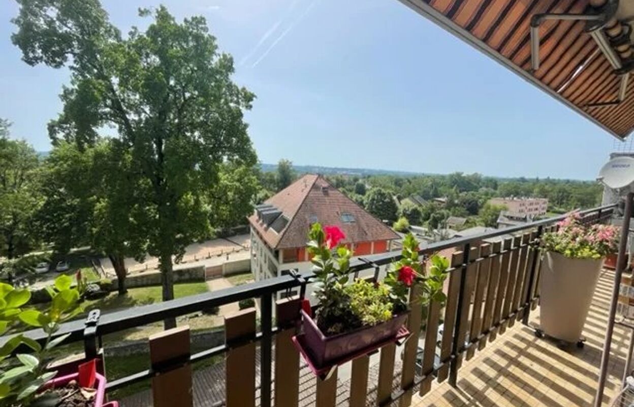 appartement 3 pièces 99 m2 à Saint-Genix-sur-Guiers (73240)