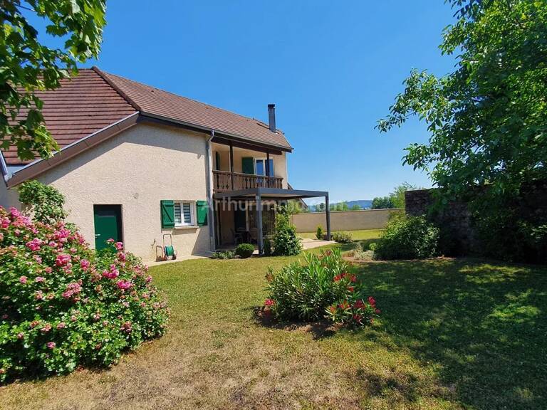 EXCLUSIVITE - MORESTEL - Maison  5 chambres — photo 1