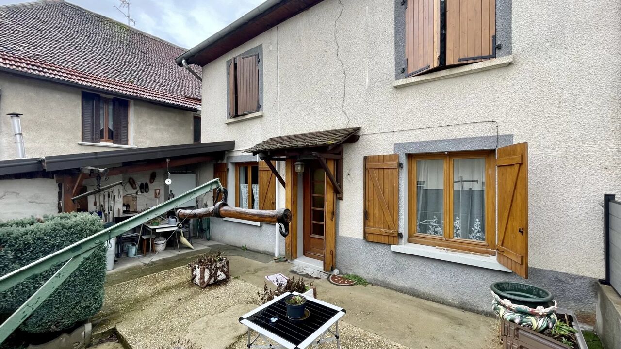 maison 3 pièces 107 m2 à Saint-Victor-de-Morestel (38510)