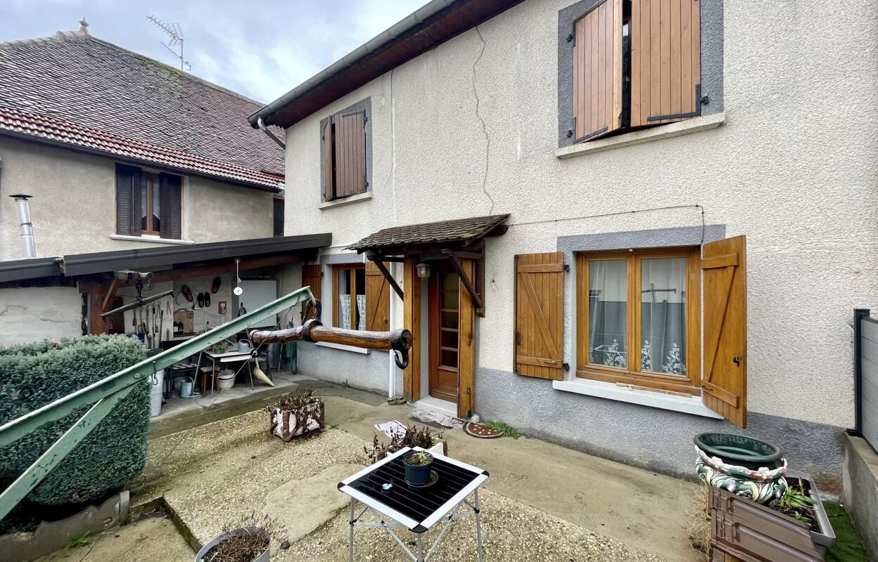 maison 3 pièces 107 m2 à Saint-Victor-de-Morestel (38510)