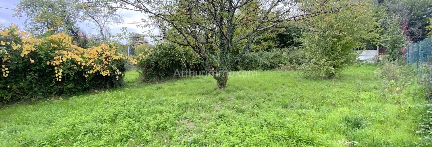 Terrain  630 m² à vendre à Les Avenières Veyrins-Thuellin (38630)