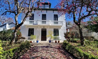 Maison 8 Pièces 210 m² à vendre à Lourdes (65100)