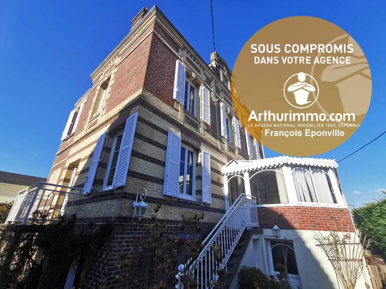 Maison 7 pièces  à vendre 228 m² — photo 1
